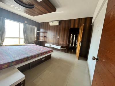 Bedroom Image of 2210 Sq.ft 3.5 BHK Apartment / Flat for sale in Marvel Brisa, Baner Pune for Rs. 37000000