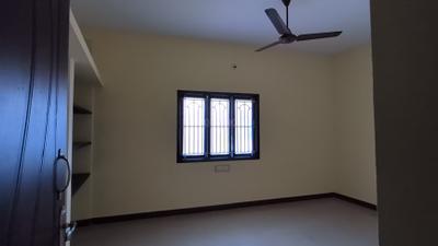 Bedroom Image of 600 Sq.ft 1 BHK Builder Floor for rent in Selvapuram North Coimbatore for Rs. 9000