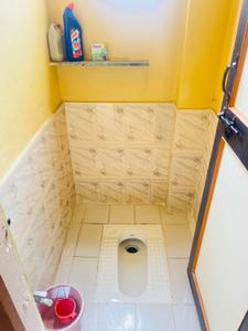Bathroom Image of 600 Sq.ft 1 BHK Apartment / Flat for sale in Tulsiram Nagar Dhule for Rs. 1700000