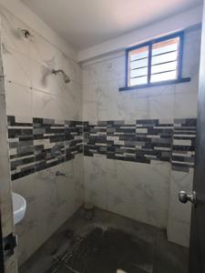 Bathroom Image of 1800 Sq.ft 3 BHK Apartment / Flat for rent in Mangla Bilaspur for Rs. 30000