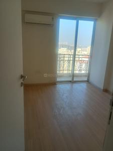 Bedroom Image of 1750 Sq.ft 3 BHK Apartment / Flat for sale in DLF Regal Gardens, Sector 90 Gurgaon for Rs. 21000000