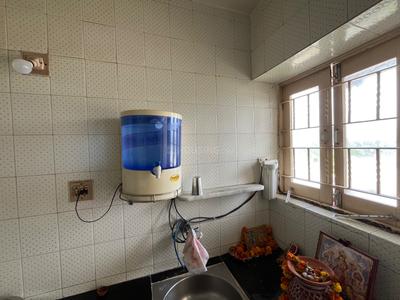 Kitchen Image of 1200 Sq.ft 2 BHK Apartment / Flat for rent in Naranpura Ahmedabad for Rs. 32000