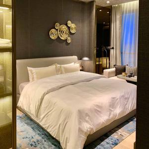 Bedroom Image of 1717 Sq.ft 4 BHK Apartment / Flat for sale in Rustomjee Crown, Prabhadevi Mumbai for Rs. 128000000