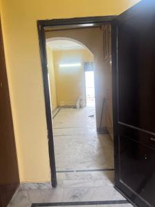 Image of 592 Sq.ft 1 BHK Builder Floor for rent in Sector 6 Rohini, New Delhi for Rs. 20000