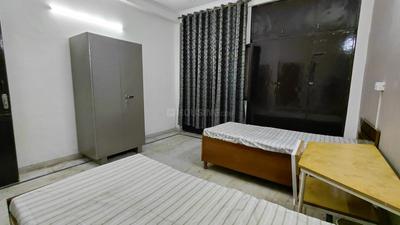 Bedroom Image of Friends pg in Sector 3, Noida