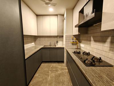 Kitchen Image of 1800 Sq.ft 3 BHK Builder Floor for rent in South Extension II New Delhi for Rs. 135000