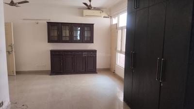 Living Room Image of 1505 Sq.ft 3 BHK Apartment / Flat for rent in Supertech Cape Town, Sector 74 Noida for Rs. 36000