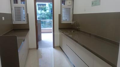 Kitchen Image of 1860 Sq.ft 4 BHK Apartment / Flat for sale in Deccan Gymkhana Pune for Rs. 47000000