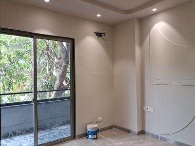 Bedroom Image of 1800 Sq.ft 3 BHK Builder Floor for sale in Paschim Vihar New Delhi for Rs. 34000000