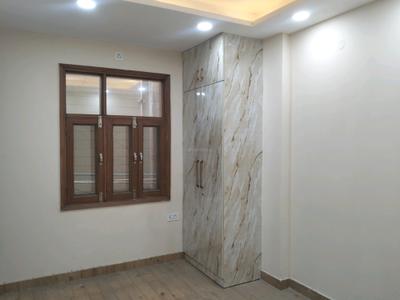 Bedroom Image of 756 Sq.ft 2 BHK Builder Floor for rent in Paschim Vihar New Delhi for Rs. 33000