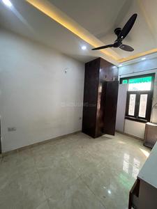 Bedroom Image of 650 Sq.ft 2 BHK Builder Floor for rent in Matiala New Delhi for Rs. 12500