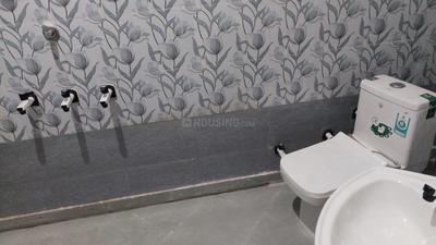 Bathroom Image of 150 Sq.ft 2 BHK Independent House for rent in Shastripuram Agra for Rs. 10000