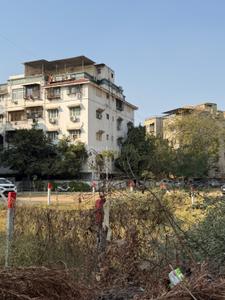 Image of 360 Sq.ft Residential Plot / Land for sale in Vastrapur, Ahmedabad for Rs. 48600000