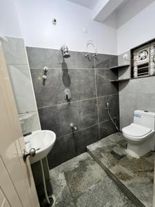 Bathroom Image of 1000 Sq.ft 2 BHK Independent House for rent in Sunkadakatte Bengaluru for Rs. 23000