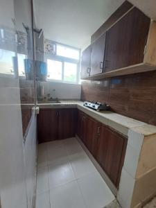 Kitchen Image of 1850 Sq.ft 3 BHK Builder Floor for rent in South City Floors 1, Sector 41 Gurgaon for Rs. 51000