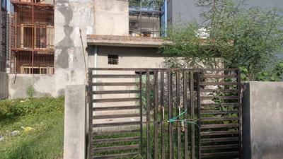 Image of 750 Sq.ft 1 BHK Villa for sale in Gaur Yamuna City, Yeida, Greater Noida for Rs. 13500000