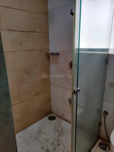 Bathroom Image of 650 Sq.ft 1 BHK Apartment / Flat for rent in Cumballa Hill Mumbai for Rs. 150000