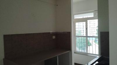 Kitchen Image of 1300 Sq.ft 3 BHK Apartment / Flat for rent in Kalpataru Vivant, Jogeshwari East Mumbai for Rs. 100000