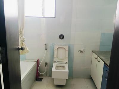 Bathroom Image of 4500 Sq.ft 4.5 BHK Villa for rent in Kolte Patil Green Groves Villa, Upper Kharadi Pune for Rs. 80000
