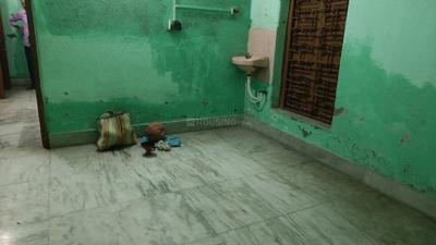 Living Room Image of 600 Sq.ft 1 BHK Independent House for rent in Paschim Putiary Kolkata for Rs. 6000