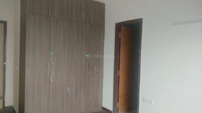 Bedroom Image of 1955 Sq.ft 3 BHK Apartment / Flat for rent in Sunworld Arista, Sector 168 Noida for Rs. 42000