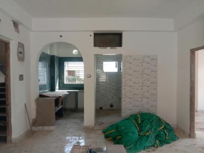 Living Room Image of 880 Sq.ft 2 BHK Apartment / Flat for sale in Chinar Park Kolkata for Rs. 3800000