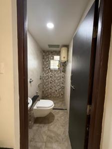 Bathroom Image of 1640 Sq.ft 3 BHK Apartment / Flat for rent in Shivaji Nagar Nagpur for Rs. 47000