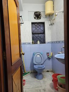 Bathroom Image of 1056 Sq.ft 3 BHK Apartment / Flat for sale in Barisha Kolkata for Rs. 5100000