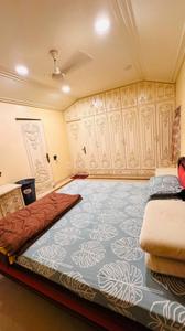 Bedroom Image of 4000 Sq.ft 3.5 BHK Independent House for rent in Shela Ahmedabad for Rs. 200000