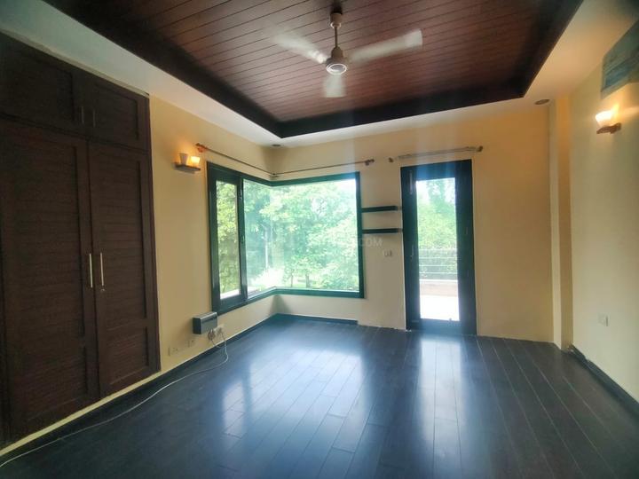 Anand lo Bedroom 1