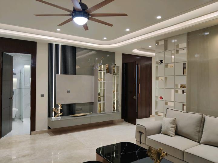 Independent Builder Floor Main Image 1