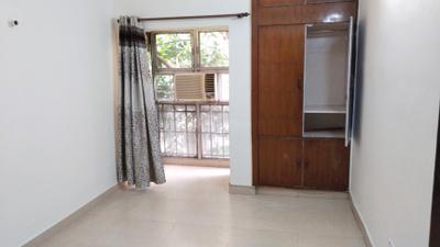 Bedroom Image of 1300 Sq.ft 3 BHK Apartment / Flat for rent in Jai Lakshmi Apartment, Patparganj New Delhi for Rs. 40000
