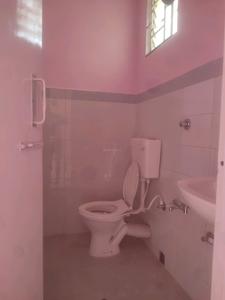 Common Bathroom Image of 425 Sq.ft 1 BHK Apartment / Flat for sale in Shapoorji Pallonji Shukhobrishti Spandan Phase 9 , New Town Kolkata for Rs. 1890000