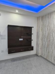 Bedroom Image of 950 Sq.ft 3 BHK Builder Floor for rent in Guru Ji Welfare Homes, Dwarka Mor New Delhi for Rs. 20000