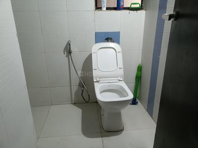 Bathroom Image of 1069 Sq.ft 2 BHK Apartment / Flat for rent in Gini Sanskruti, Hadapsar Pune for Rs. 28000