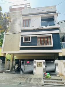 Image of 175 Sq.ft 1 RK Independent House for rent in Domlur Layout, Bengaluru for Rs. 15500