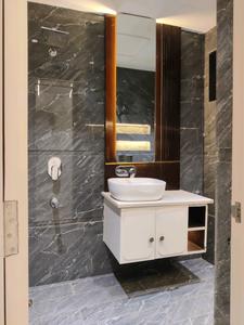 Common Bathroom Image of 1400 Sq.ft 3 BHK Apartment / Flat for sale in Vaishali Ghaziabad for Rs. 18500001