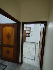 Image of 720 Sq.ft 2 BHK Builder Floor for rent in Krishna Nagar, New Delhi for Rs. 15000