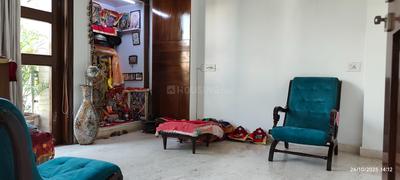 Bedroom Image of 1800 Sq.ft 3 BHK Builder Floor for sale in Shivalik New Delhi for Rs. 48500000