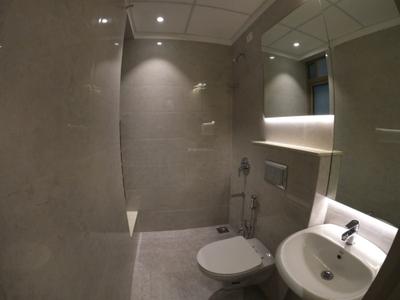 Bathroom Image of 650 Sq.ft 2 BHK Apartment / Flat for sale in Kalpataru Vivant South Wing A, Andheri East Mumbai for Rs. 20500000