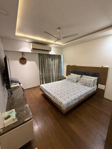 Bedroom Image of 1600 Sq.ft 4 BHK Apartment / Flat for sale in Santacruz West Mumbai for Rs. 83000000