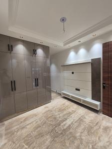 Bedroom Image of 1000 Sq.ft 3 BHK Builder Floor for sale in Ramesh Nagar New Delhi for Rs. 21000000