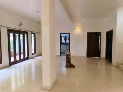 Living Room Image of 4125 Sq.ft 4 BHK Independent House for sale in Sanjaynagar Bengaluru for Rs. 110000000