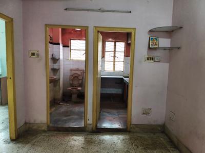 Living Room Image of 750 Sq.ft 2 BHK Apartment / Flat for sale in Keshtopur Kolkata for Rs. 2100000