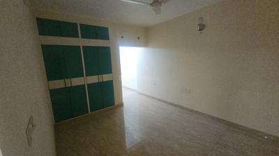 Bedroom Image of 2200 Sq.ft 4 BHK Apartment / Flat for sale in Sarita Vihar New Delhi for Rs. 32800000
