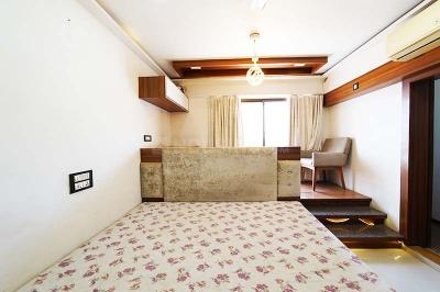 Bedroom Image of 1890 Sq.ft 3 BHK Apartment / Flat for sale in Popular Paradise, Gota Ahmedabad for Rs. 11600000