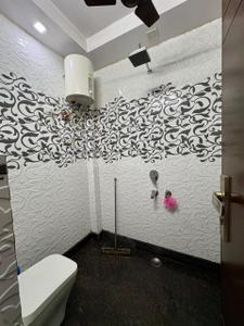 Bathroom Image of 1125 Sq.ft 3 BHK Builder Floor for sale in Vikaspuri Luxury Homes, Vikaspuri New Delhi for Rs. 18000000