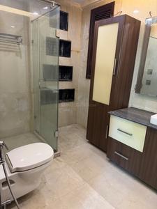 Bathroom Image of 2800 Sq.ft 3.5 BHK Builder Floor for rent in Maharani Bagh New Delhi for Rs. 350000