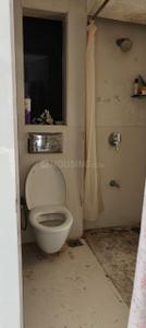 Bathroom Image of 2000 Sq.ft 3 BHK Apartment / Flat for rent in Sumer Trinity Towers, Prabhadevi Mumbai for Rs. 375000