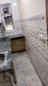 Kitchen Image of 540 Sq.ft 2 BHK Builder Floor for sale in Laxmi Nagar New Delhi for Rs. 2800000